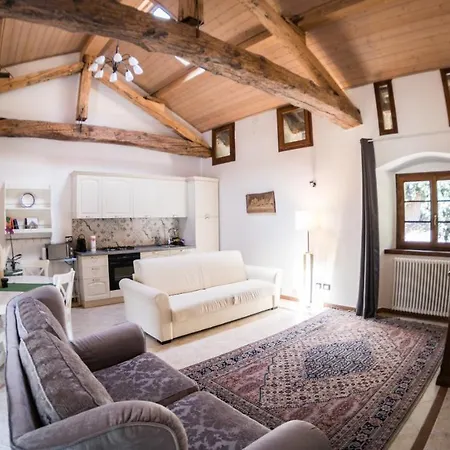 Lägenhet Castel Toblino Calavino